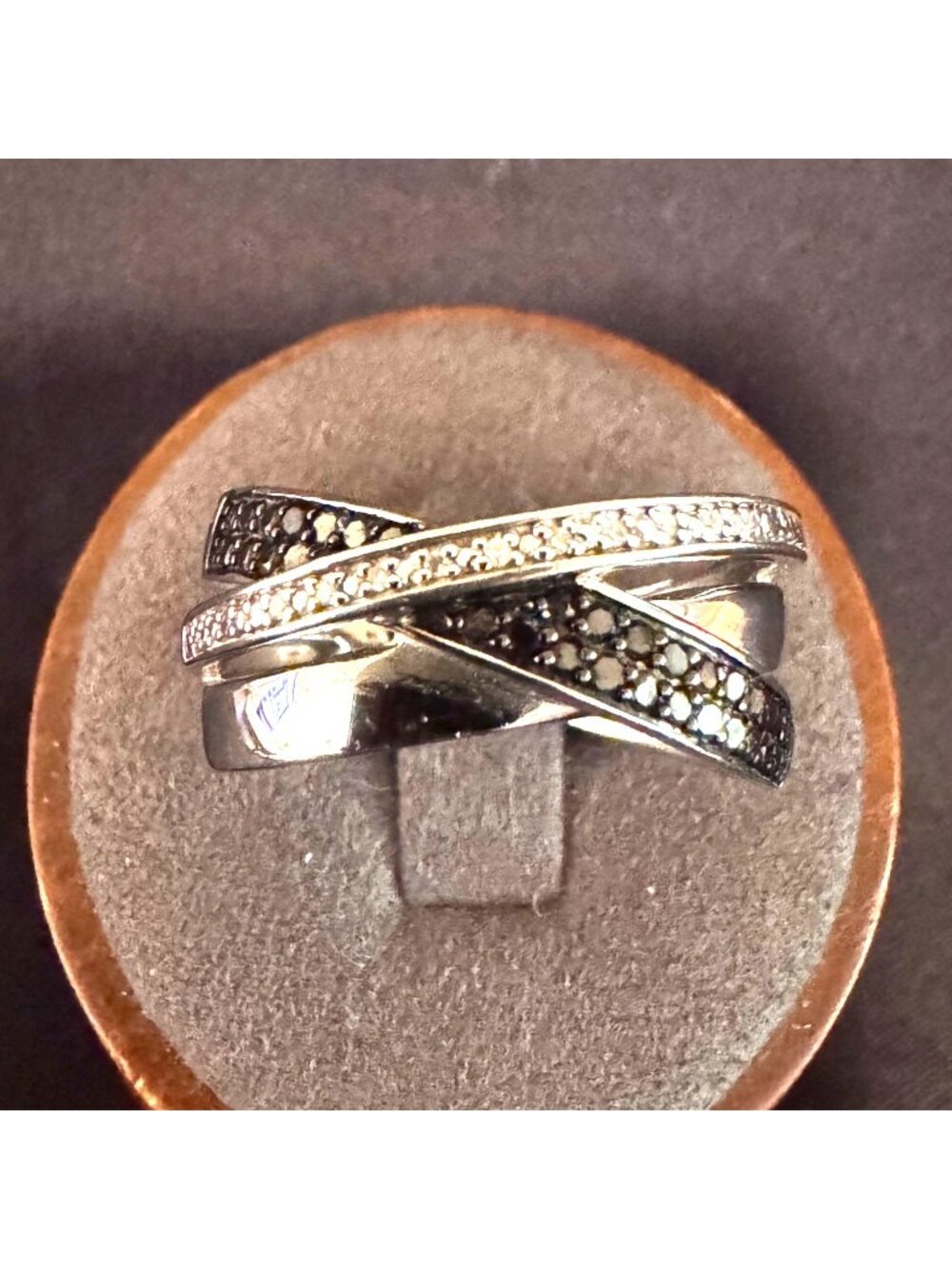 SUN 925 Sterling Silver Black & White Pave Diamond Crossover Ring Size 7